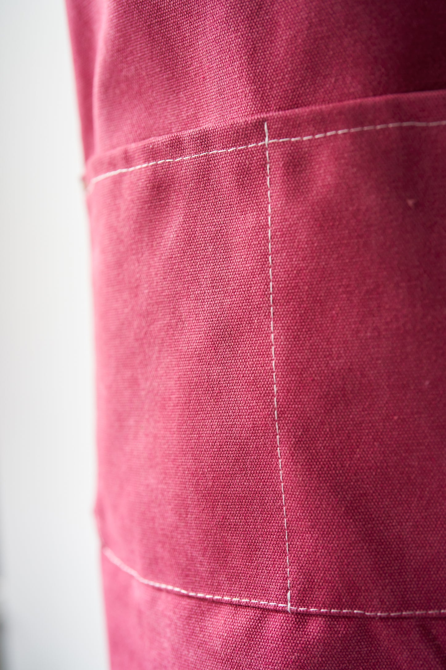 Pink 'Gluten morning' apron