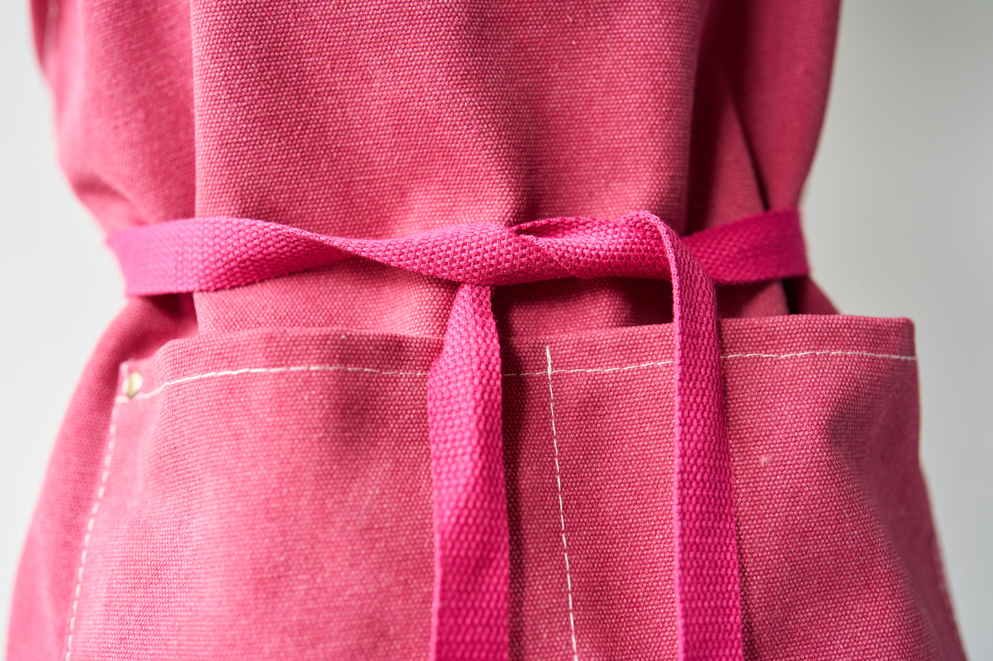 Pink 'Gluten morning' apron